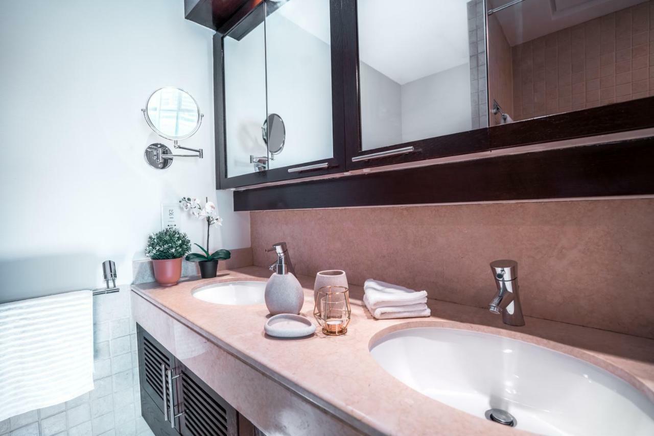 Elite Royal Apartment - Full Burj Khalifa & Fountain View - Crystal Dubai Bagian luar foto